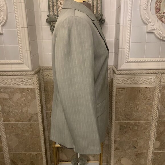 Le Suit. Size 18. Professional PinStripe Blazer. Lined. Rayon Blend. WTC. - Picture 3 of 6